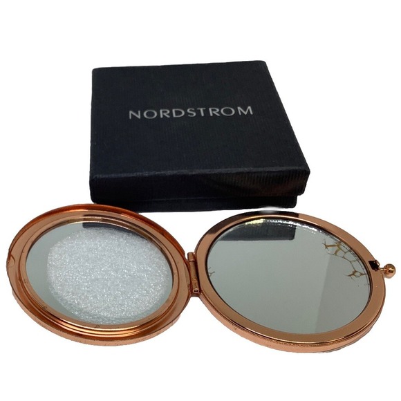 VINTAGE‎ NORDSTROM COPPER W/FAUX CRYSTALS MIRROR MAKE UP COMPACT - Picture 5 of 5